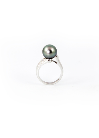 Maiya 18K Tahitian Black Pearl Ring