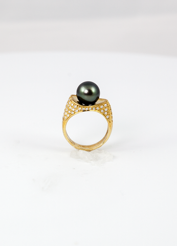 Amanda 18K Tahitian Black Pearl Ring