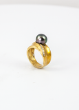 1023 - Diamond 18K Tahitian Black Pearl Ring