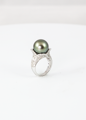 Ava 18K Tahitian Black Pearl Ring